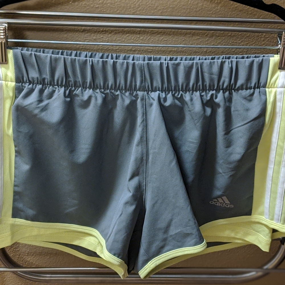 Running shorts
